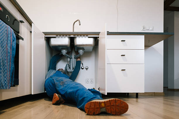 Professional Plumbing technician working in Watchung, NJ